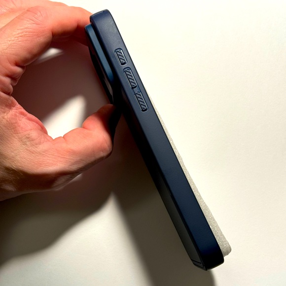 Humixx for iPhone 15 Pro Max Case with Camera Cover - Picture 4 of 5